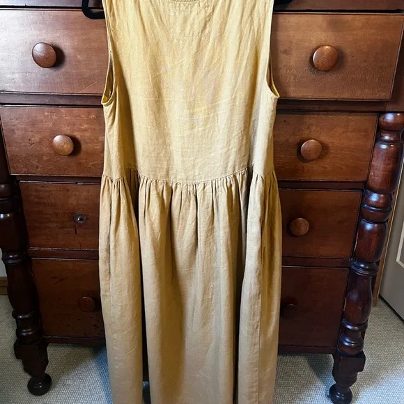 Amber yellow smock dress by notperfectlinen - Picture 2 of 4